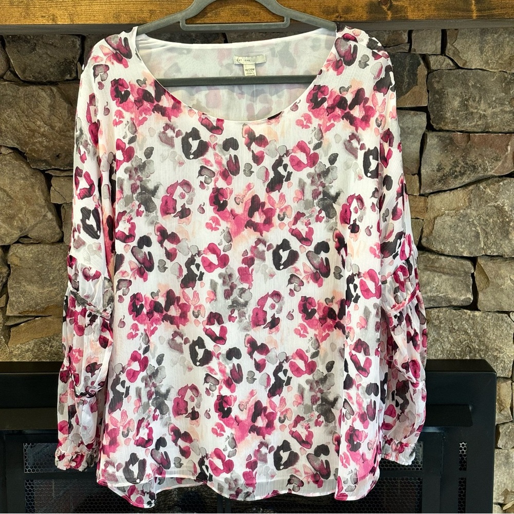 NWT Cato Women’s Long Bell Sleeve Fully Lined Blouse SZ 18/20 Pink/White Print